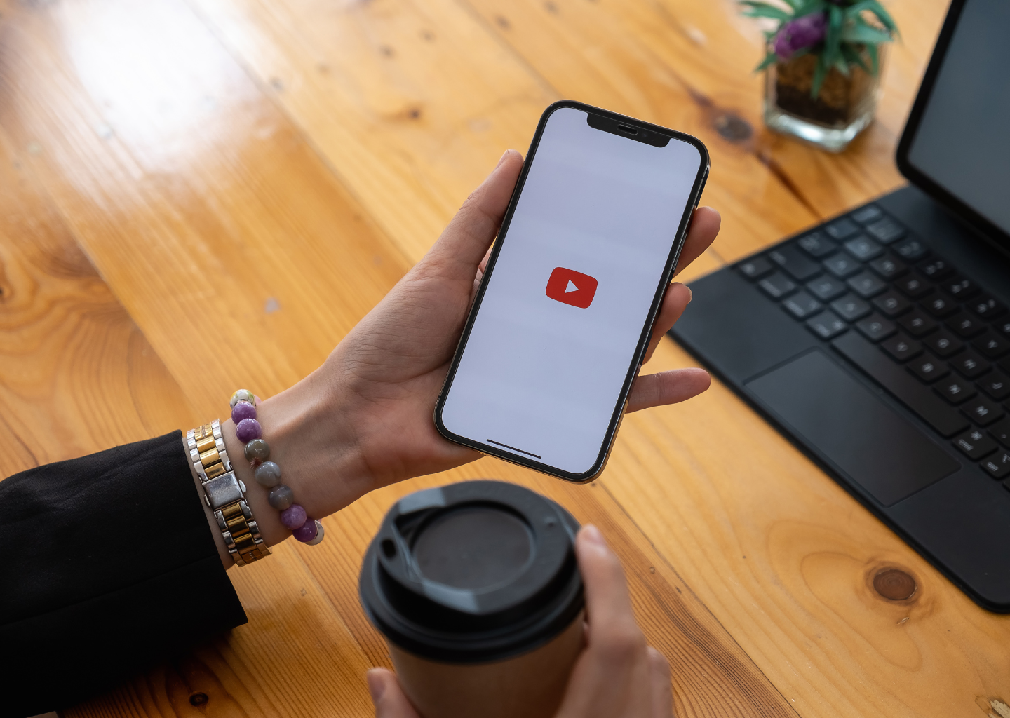 Comment diffuser depuis YouTube avec Google Cast sur Octavio Stream G2 ?