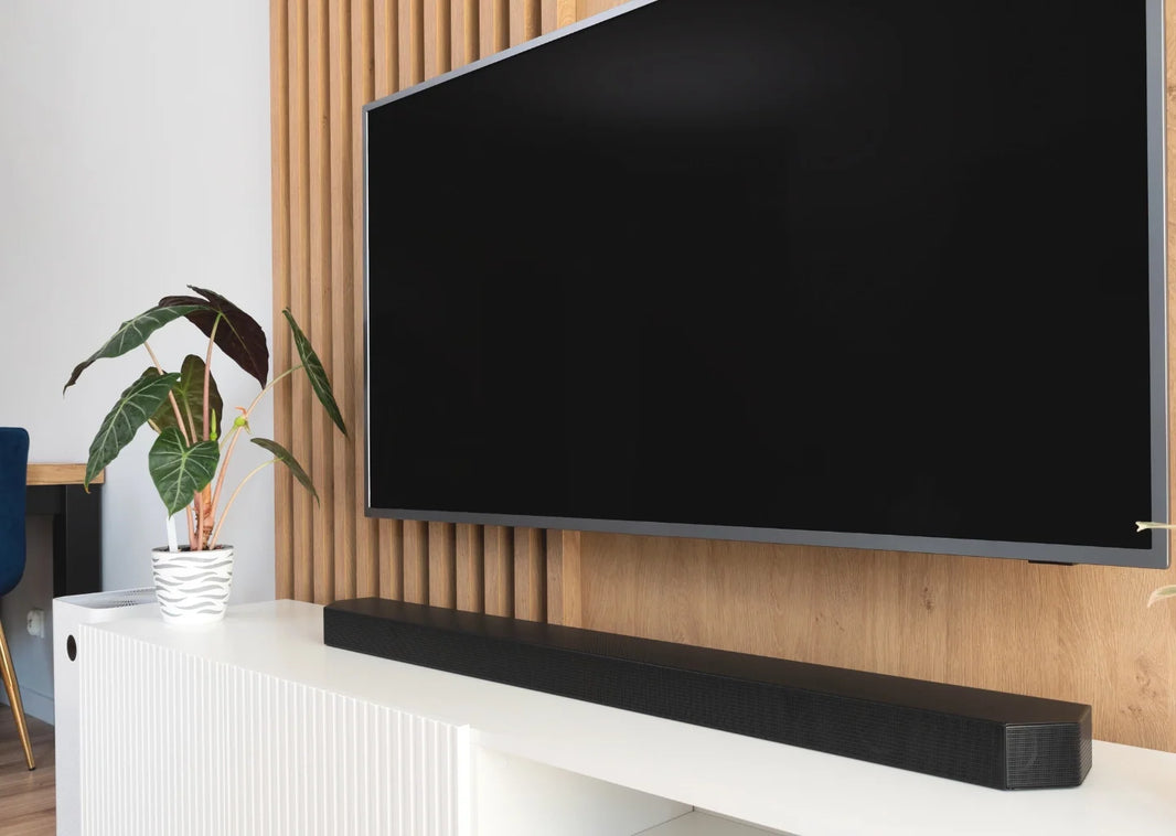 Barre de son Dolby Atmos ou vrai système multicanal : que choisir pour un home cinéma immersif ?